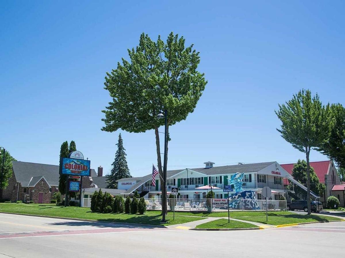Colonial Motel 위스콘신 델즈 외부 사진