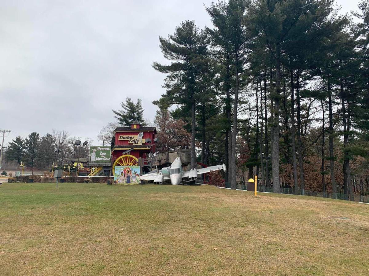 Colonial Motel 위스콘신 델즈 외부 사진